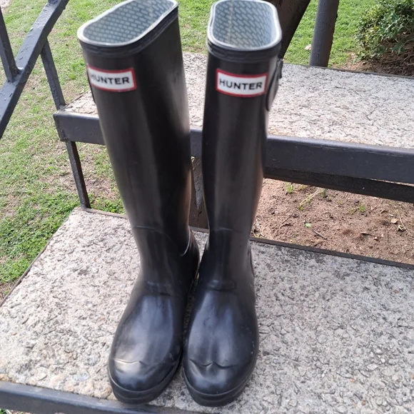 Hunter | Shoes | Hunter Rain Boots Unisex Size 5m 7f | Poshmark display picture 3